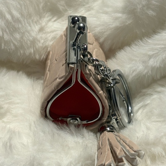 Chic Beige Mini Purse Keychain with Tassel - Picture 3 of 3